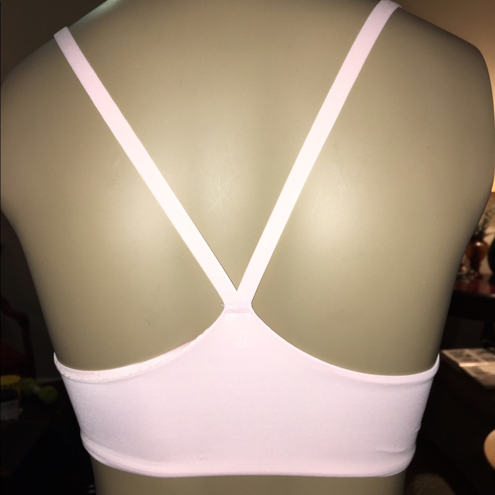 "SOLD" VICTORIA'S SECRET BRAS - Picture 2 of 5