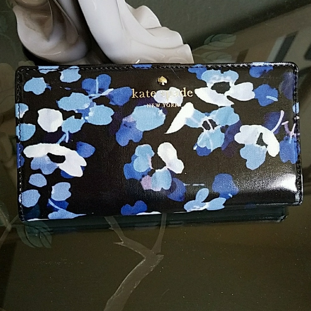 Brand new Kate Spade Wallet