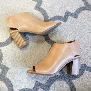 *NEW* Peep toe booties