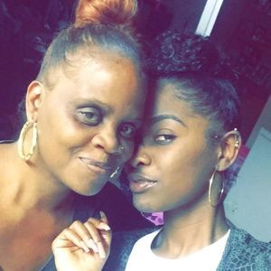 Meet your Posher, Carlina