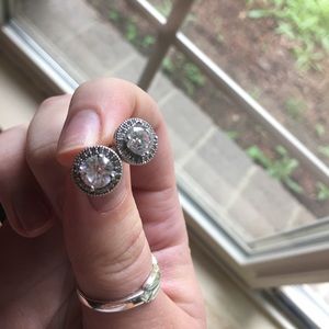 Beautiful 14k White Gold Filled Earrings