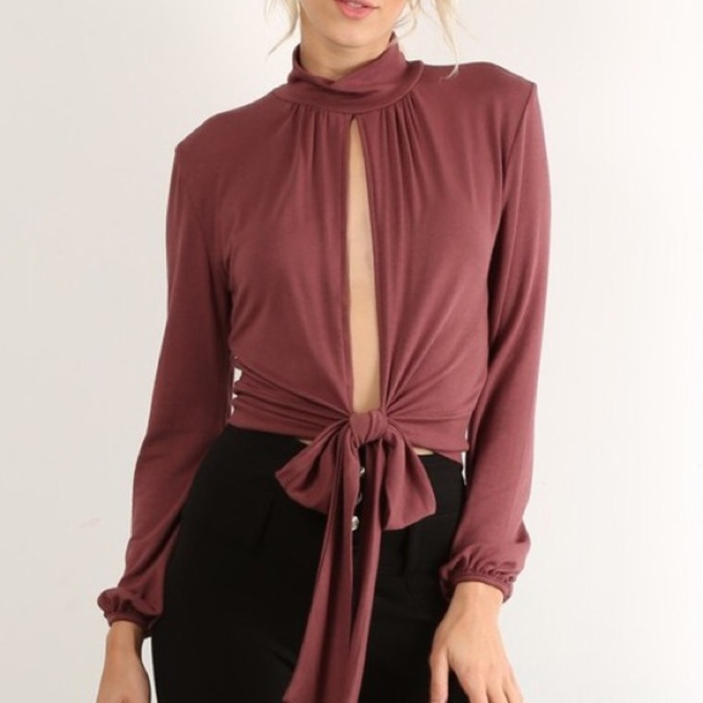 Mock Neck Cut Out Top - Picture 4 of 4