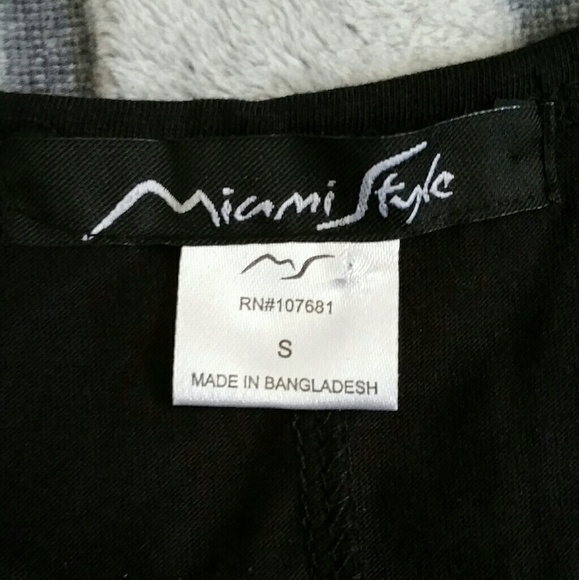 Marlyn Monroe Open Side T-shirt - Picture 5 of 5