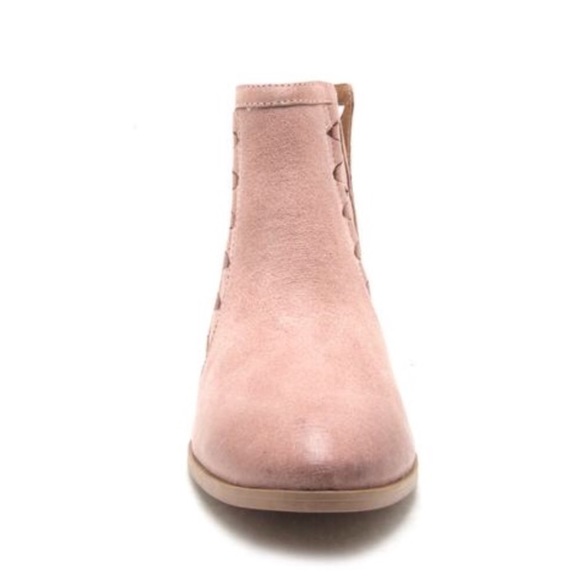 ✨Last One✨Blush cutout ankle booties - Picture 4 of 5