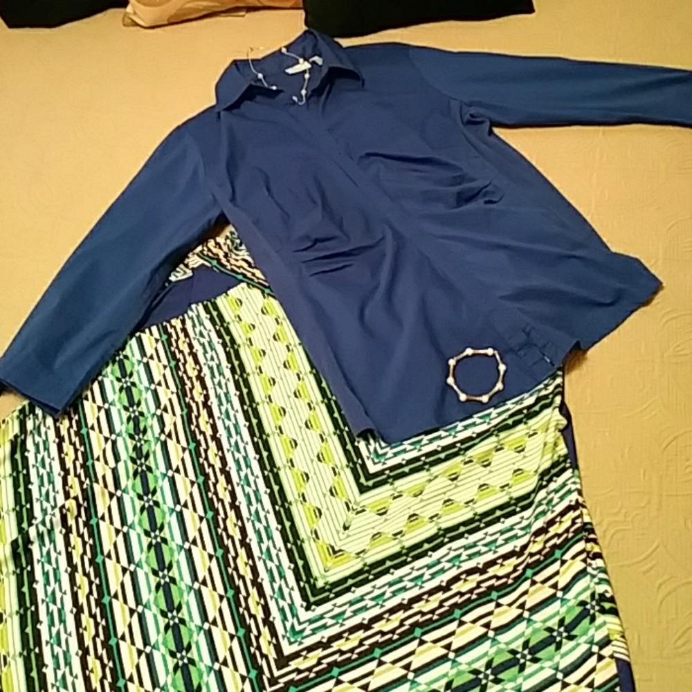 Sunny Leigh skirt.🎉 host pick💝
