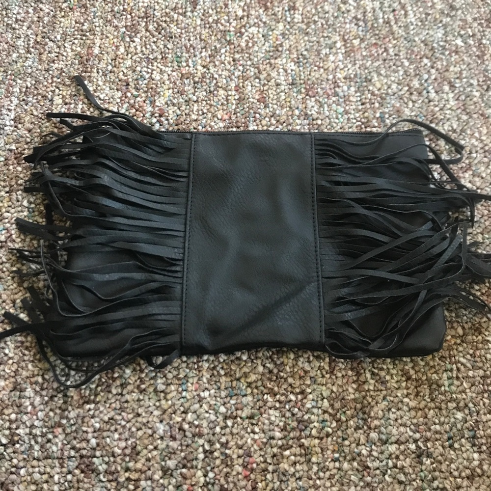Fringe clutch