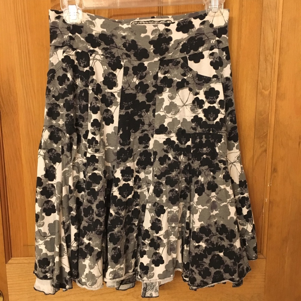 Skirt ✨ Final Markdown from Effie's Heart