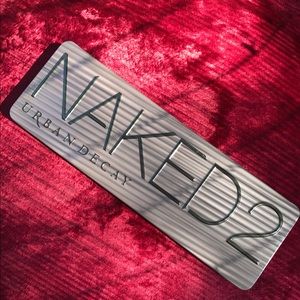✨ URBAN DECAY - NAKED 2 EYESHADOW PALETTE ✨