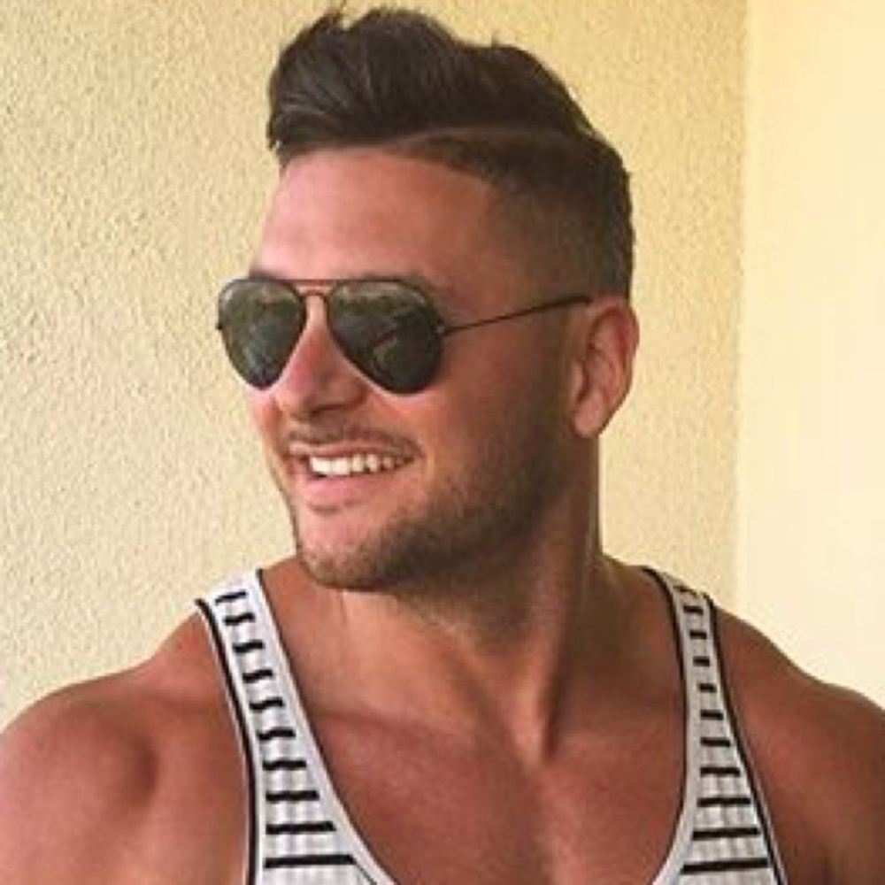 Last 1 Black Aviator Sunglasses