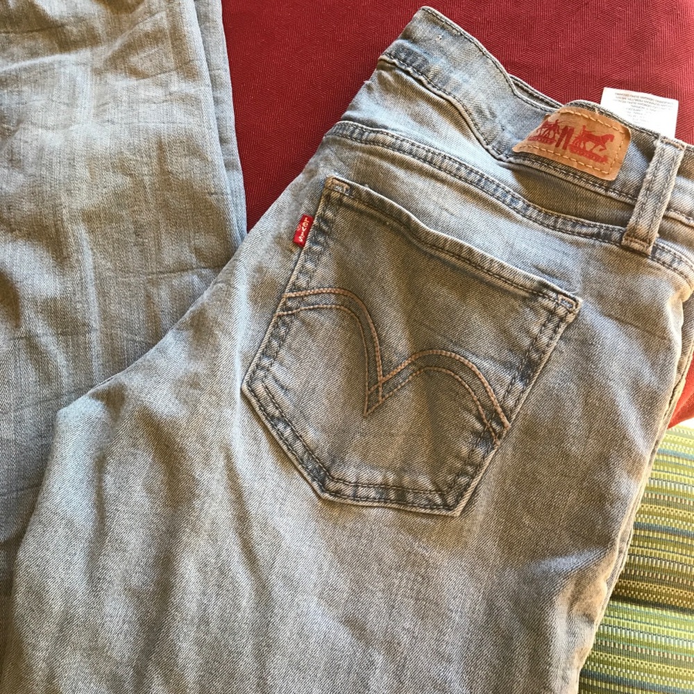 Levi's