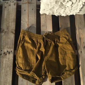 Linen shorts!