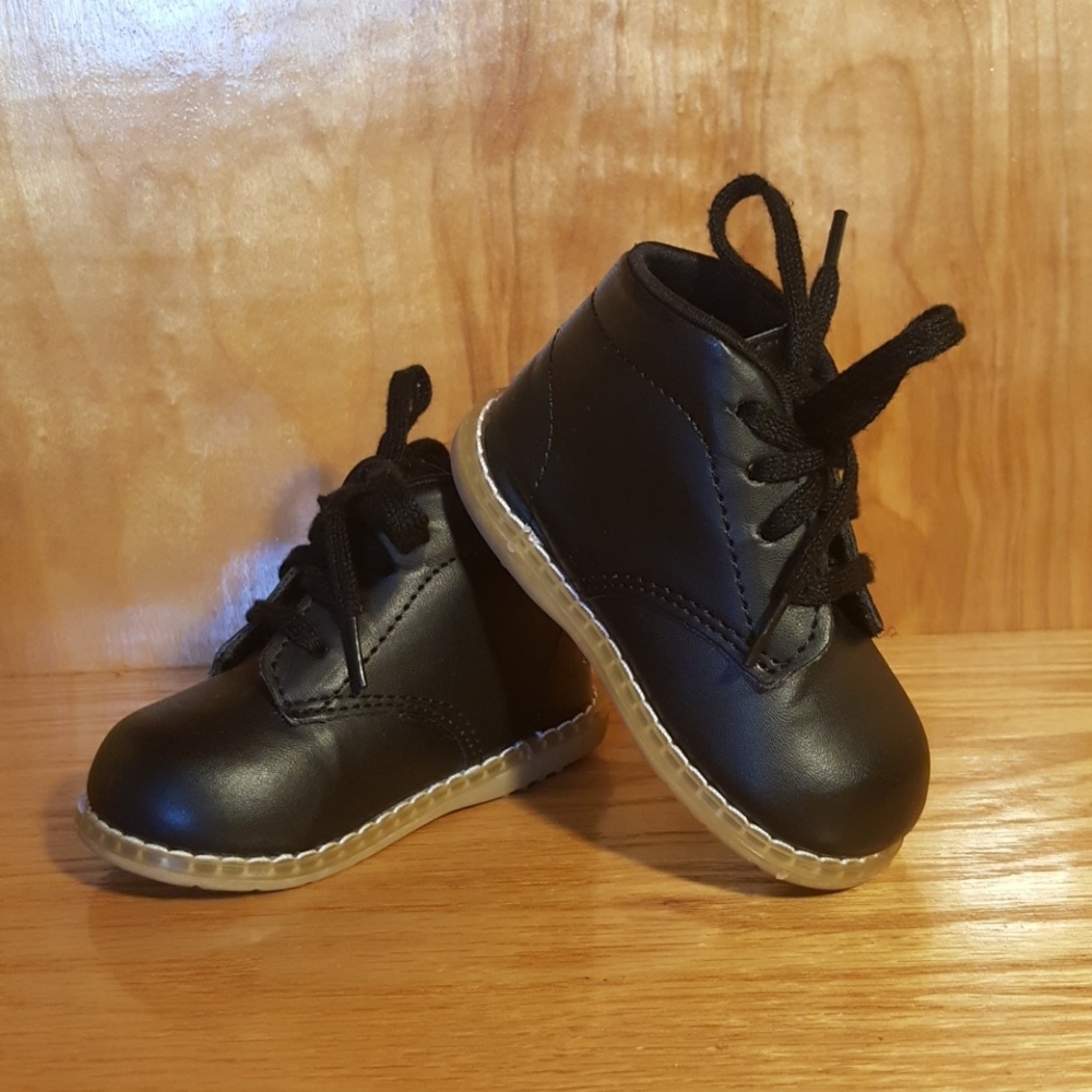 **SOLD ON Ⓜ️ERCARI**