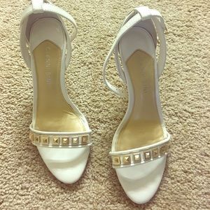 Gianni Bini Sandals