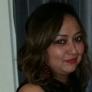 Meet your Posher, Monica magdalena