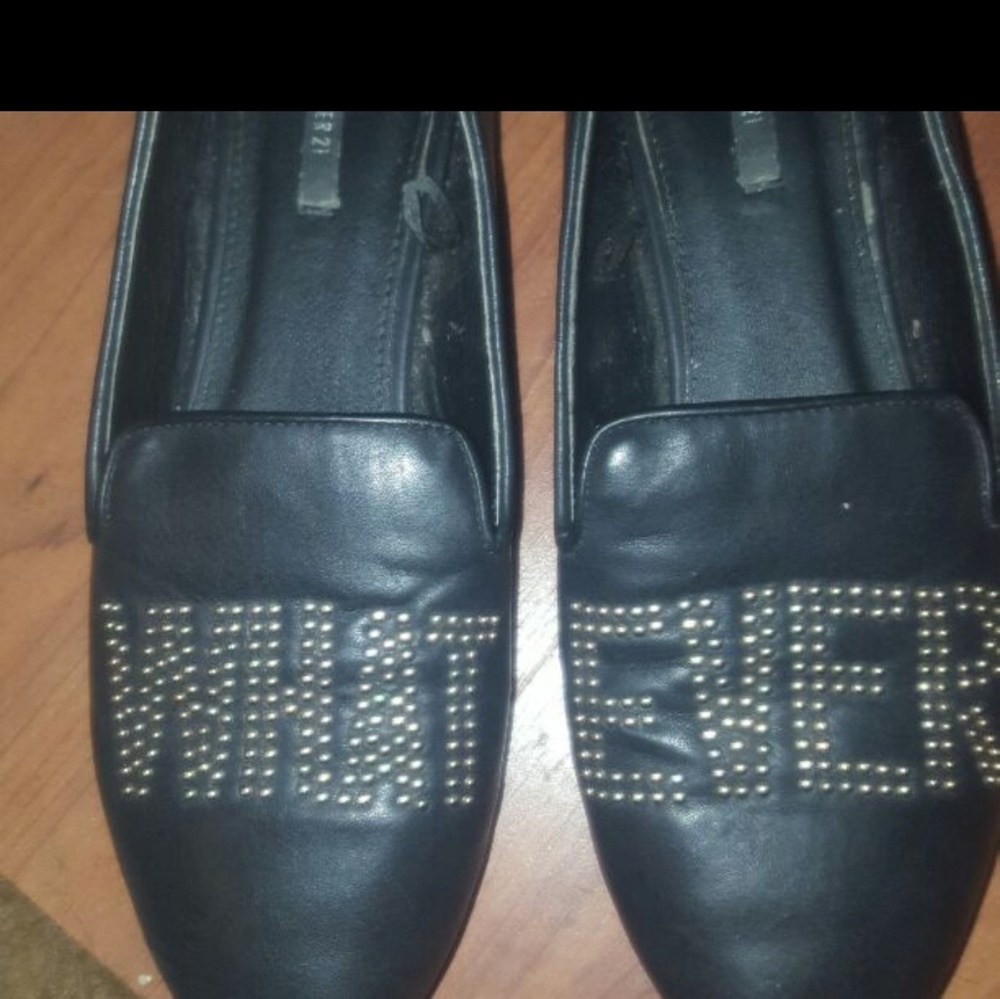 Size 7.5- 8 WHATEVER BLACK FLATS