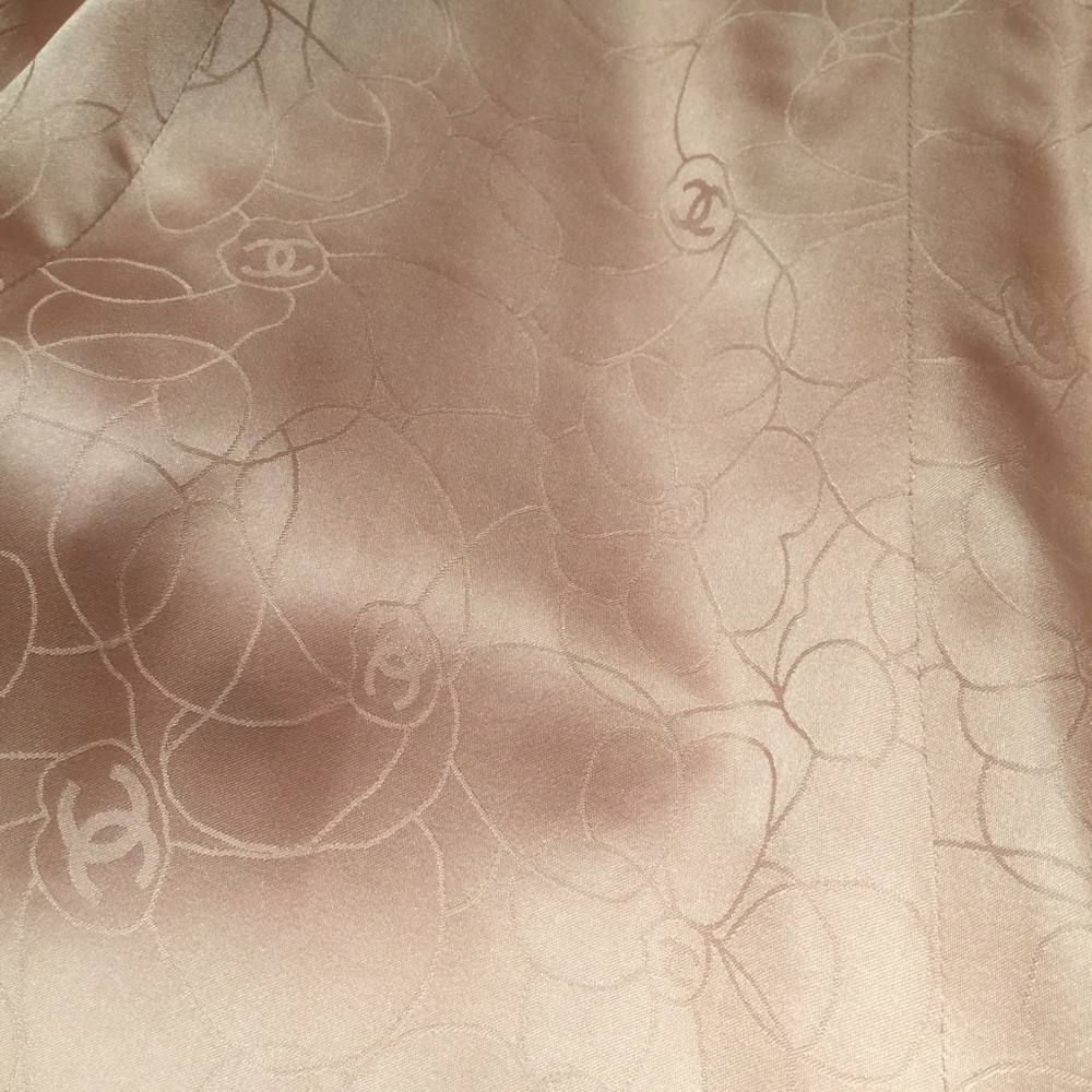 Chanel Jacket - Picture 4 of 5