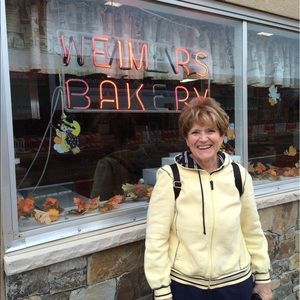 Meet your Posher, Benita