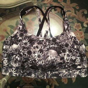 Floral sports bra size small