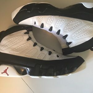 Space Jam 9 no shoestrings or box