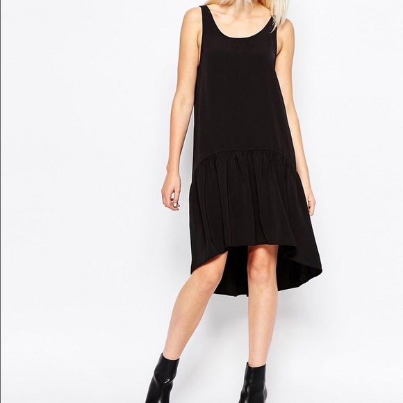 Drop Hem Dress - Picture 2 of 5