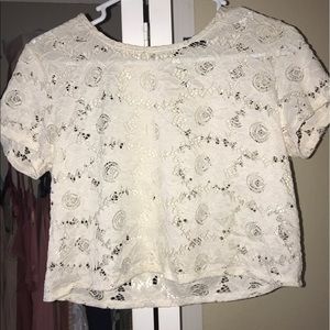 F21 cream floral blouse with zipper in the back