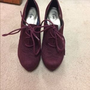 Fioni Maroon Heels