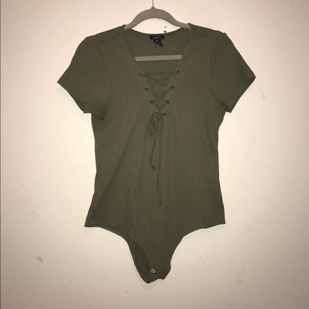 Rue 21 ✨ Olive Green ✨ Body Suit