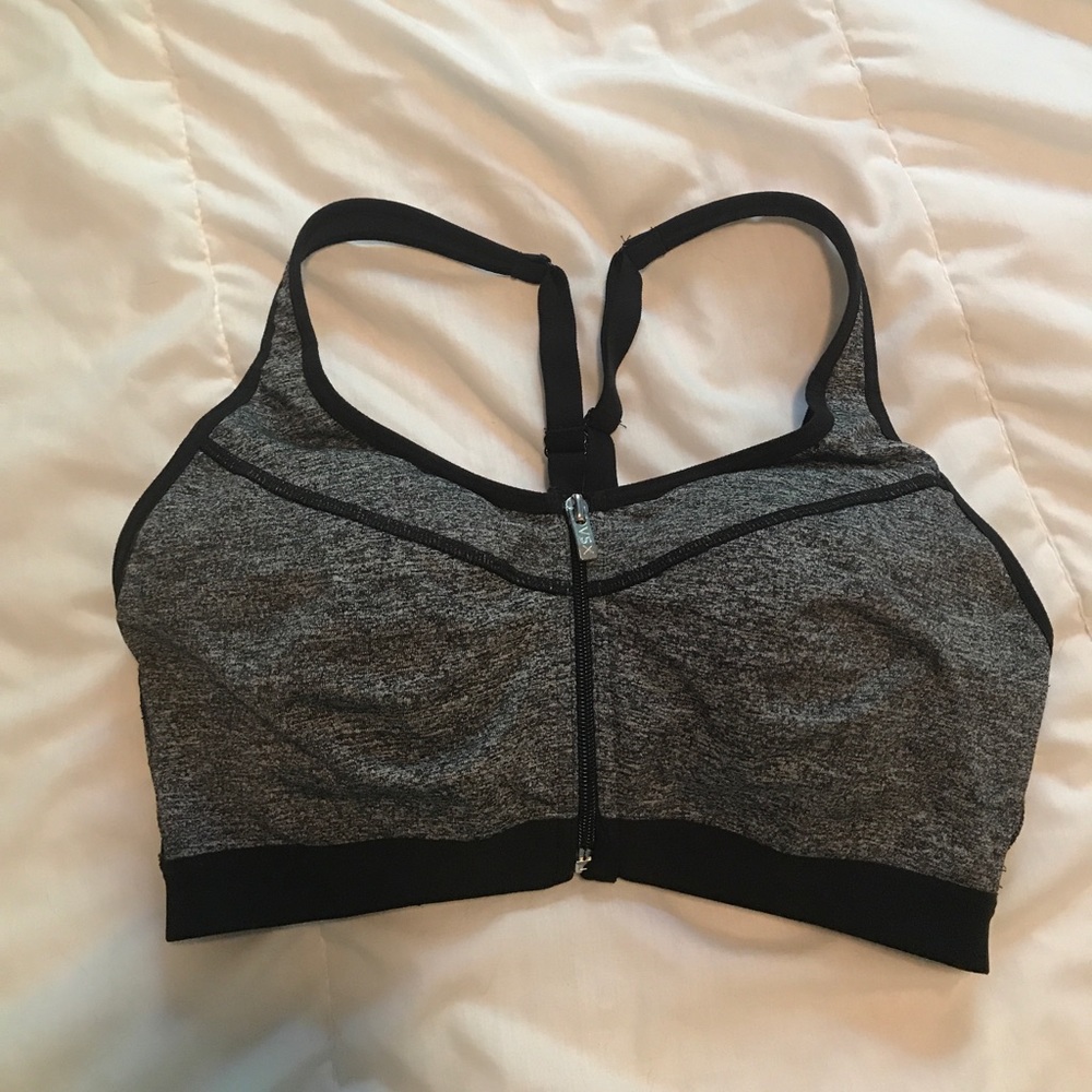 34C Victoria's Secret sports bra