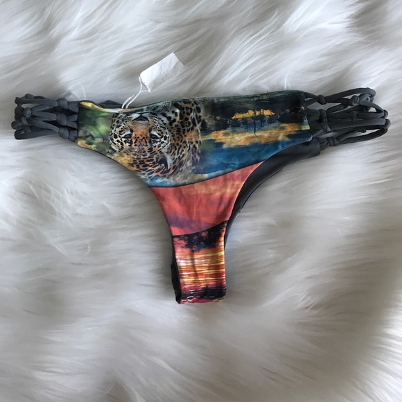NWOT Reversible San Lorenzo Bikini Bottoms - Picture 2 of 4