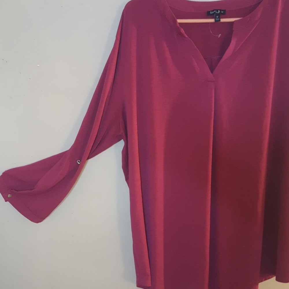 Beautiful raspberry top - Picture 3 of 4