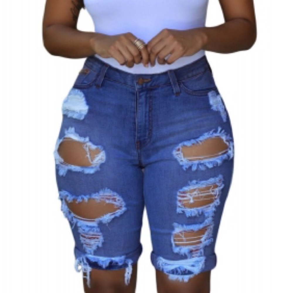 Distressed jean Bermuda Shorts