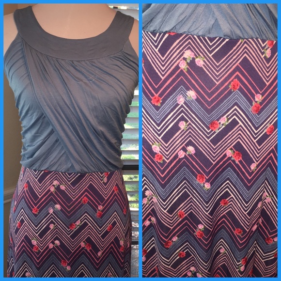 🌈BEAUTIFUL MULTI PRINT MAXI🌈 - Picture 2 of 2