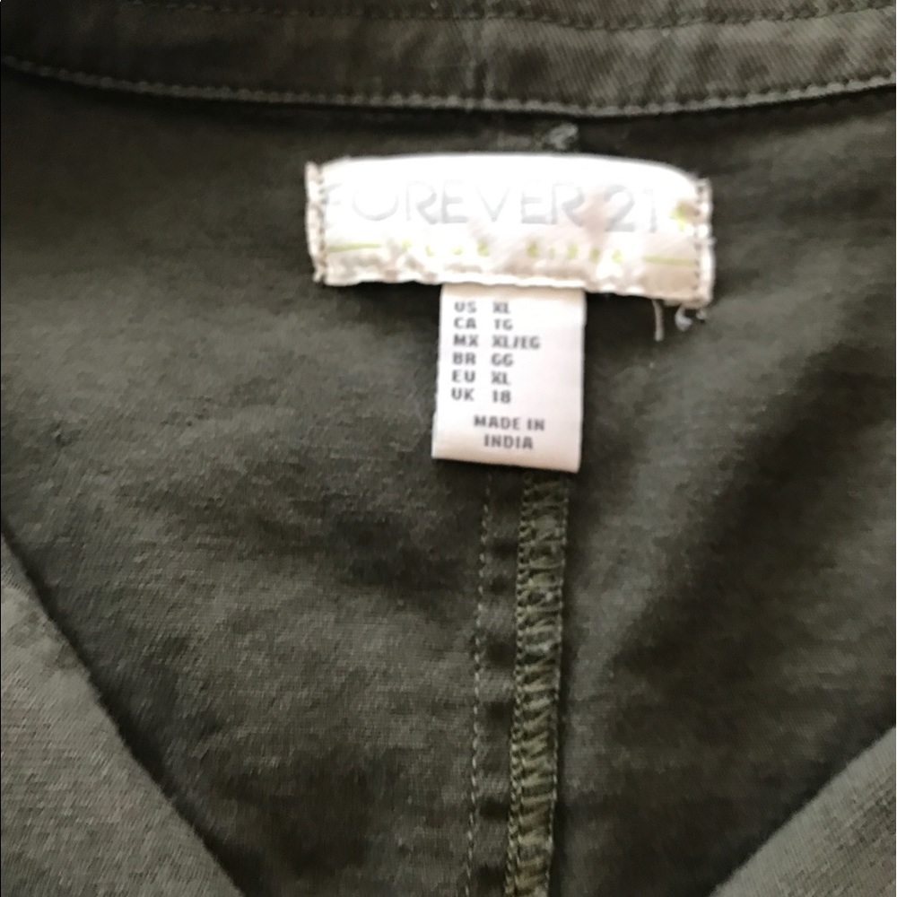 Green jacket - Picture 2 of 2