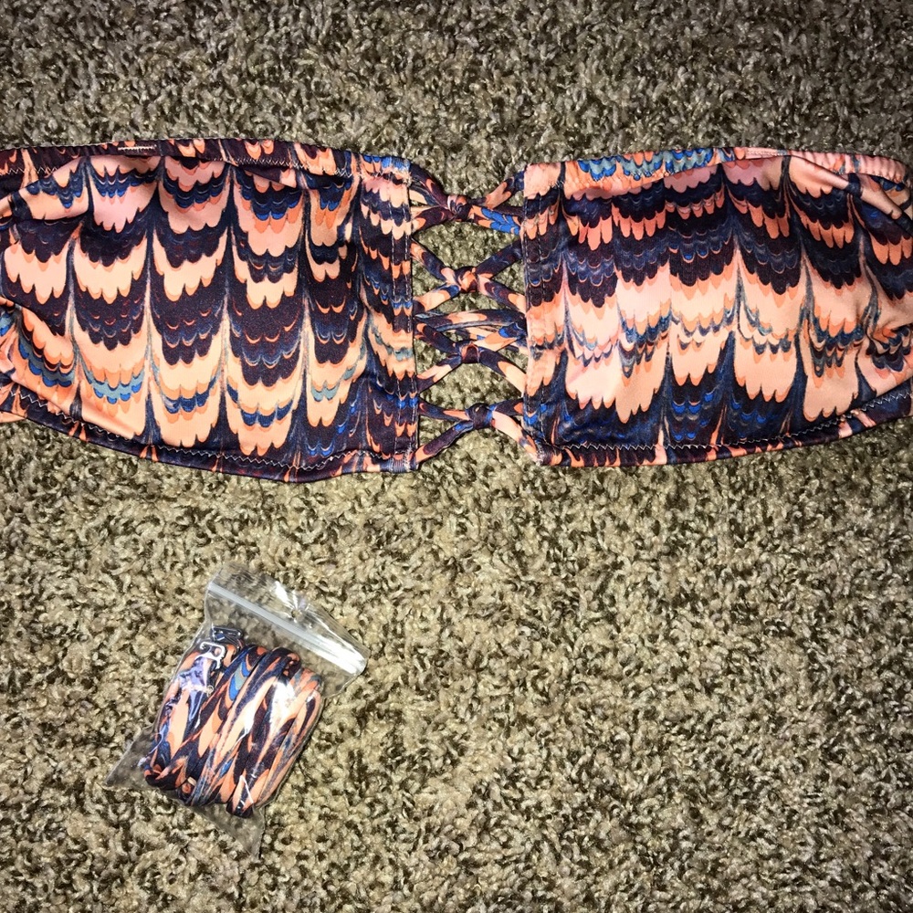 Bathing suit top with straps!!