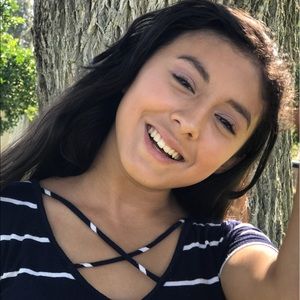 Meet your Posher, Ximena