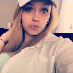 Meet your Posher, Katya