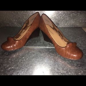 CL by Laundry Brown Wedges