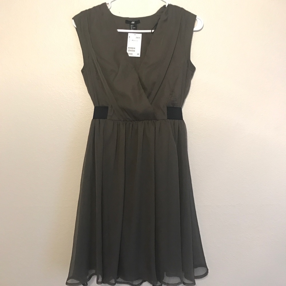 H&M Dress * NWT * hunter green + black