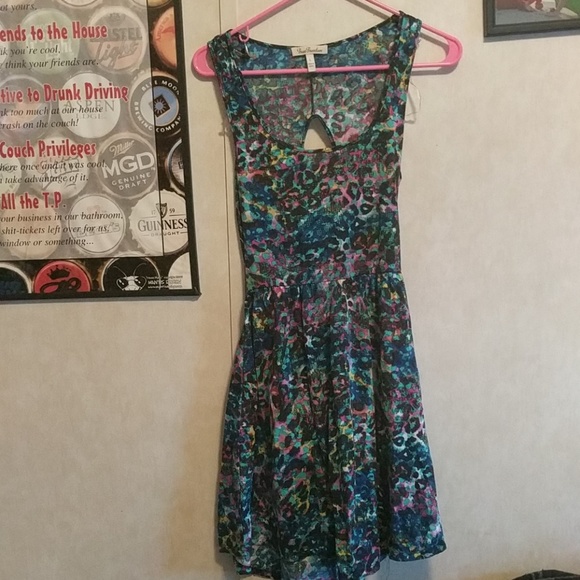 Dress - Picture 1 of 2