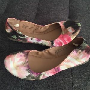 Floral flats