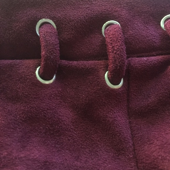 Polyester mini skirt - Picture 3 of 4