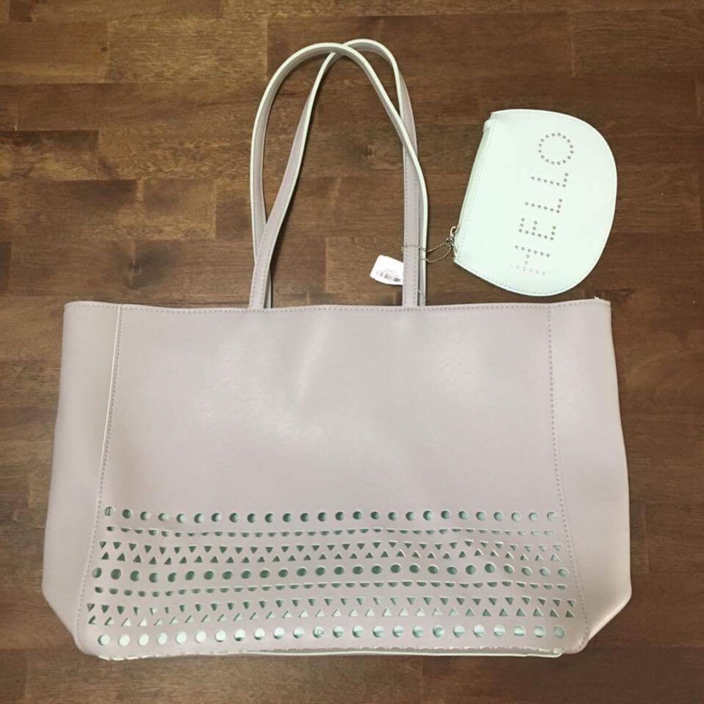 Bath & Body works Tote NWT never used