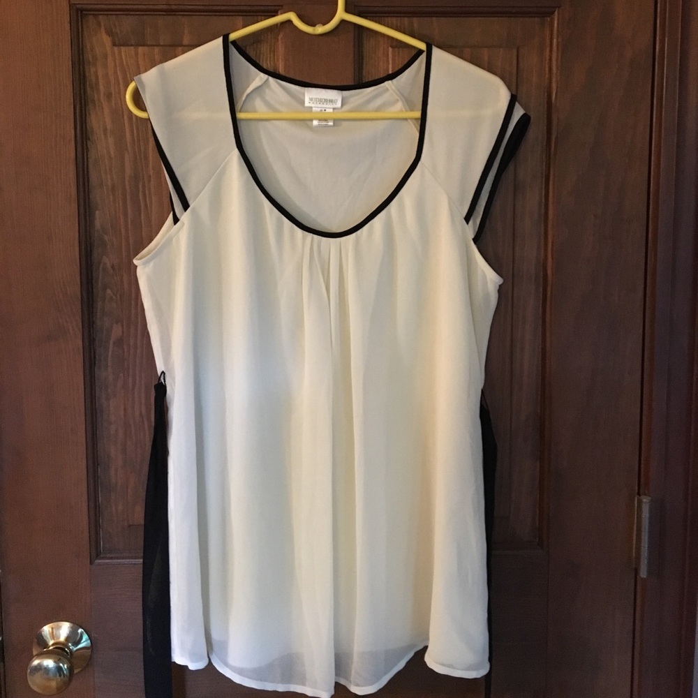 Motherhood Maternity dress shirt