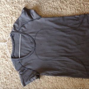 Lululemon jersey tee