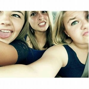 Meet your Posher, Abby