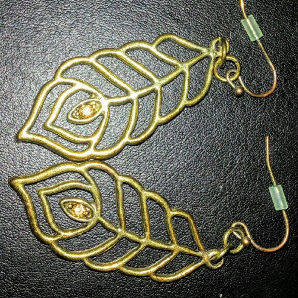 Gold leaf earrings