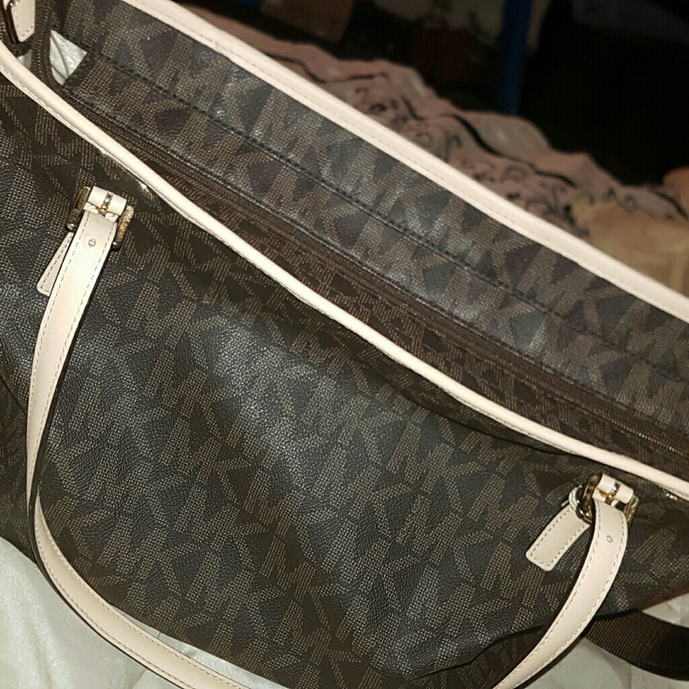 Michael kors large tote/diaperbag