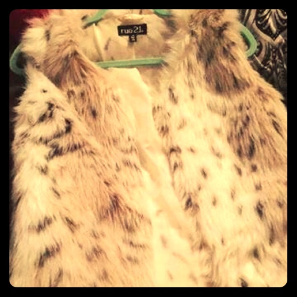Rue 21 Faux Fur Vest