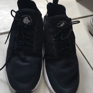 Nike air hurache run ultra