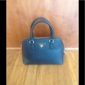 Prada purse knock off